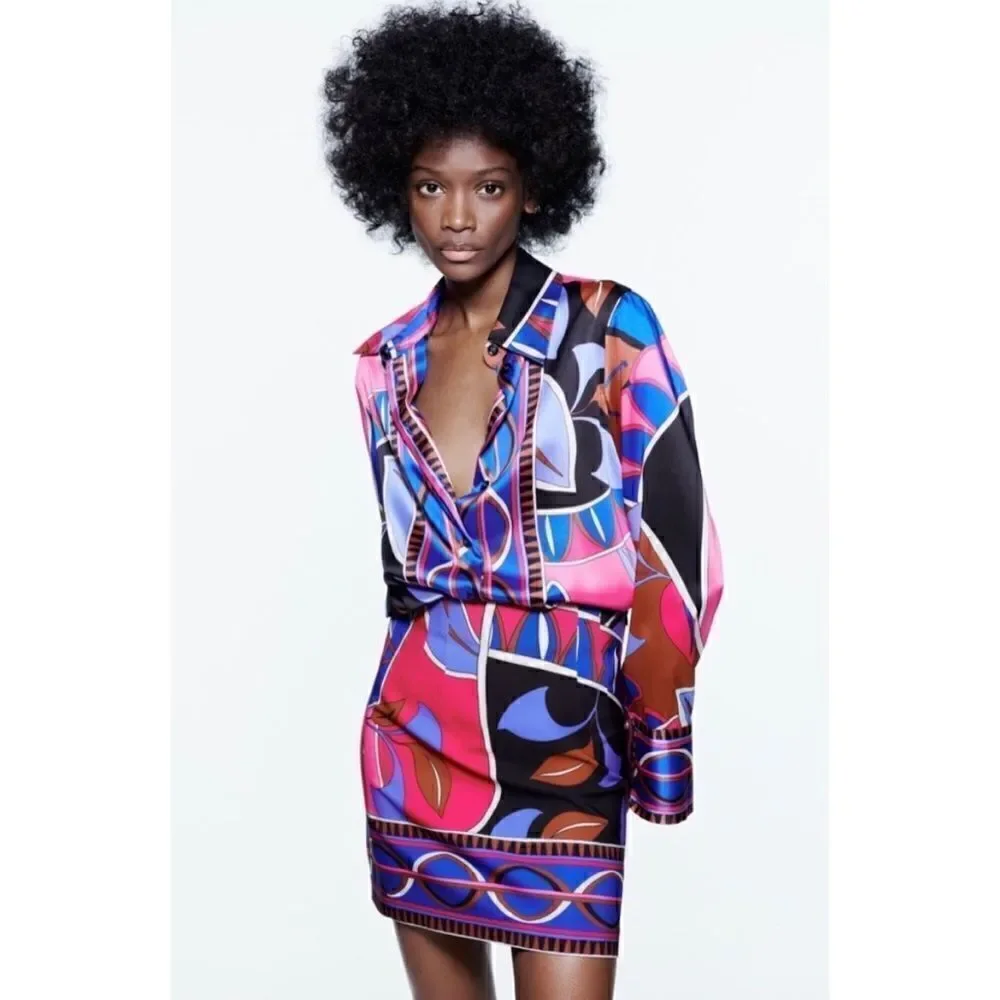 NWT Zara Blogger’s Favorite Multicolored High Waisted Printed Dart Skirt